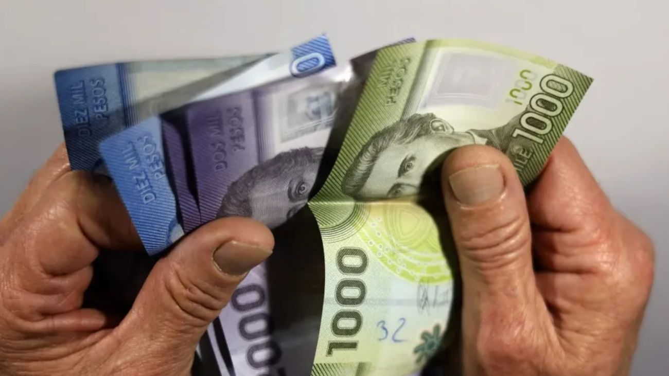 Cobra el Bono Docente: $2.000.000 para Adultos Mayores en 2025