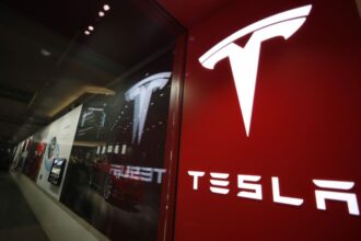 Tesla cierra 2024 con caída histórica del 71% en beneficios