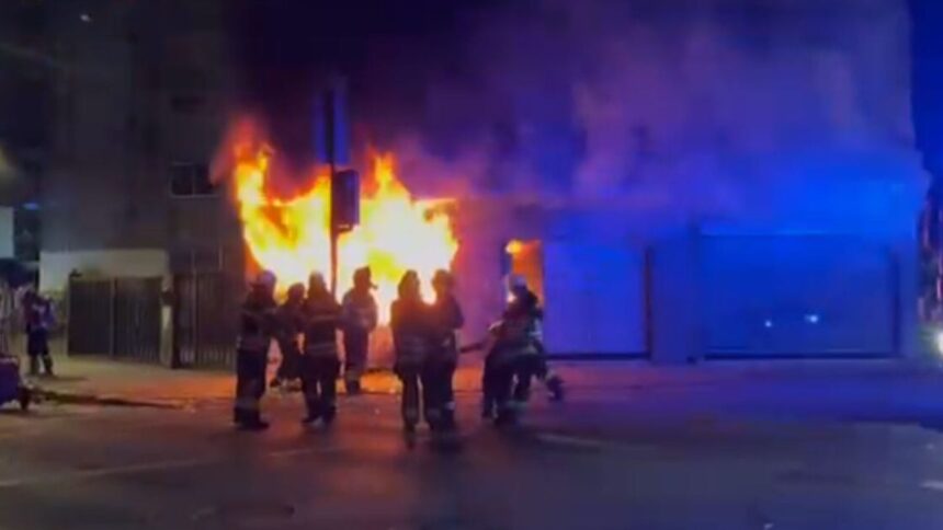 Incendio en Cafetería Griso de Concepción causa daños en bodega
