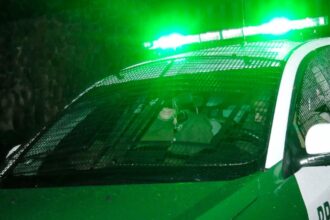 Furgón causa caos en Ñuñoa: conductor se da a la fuga