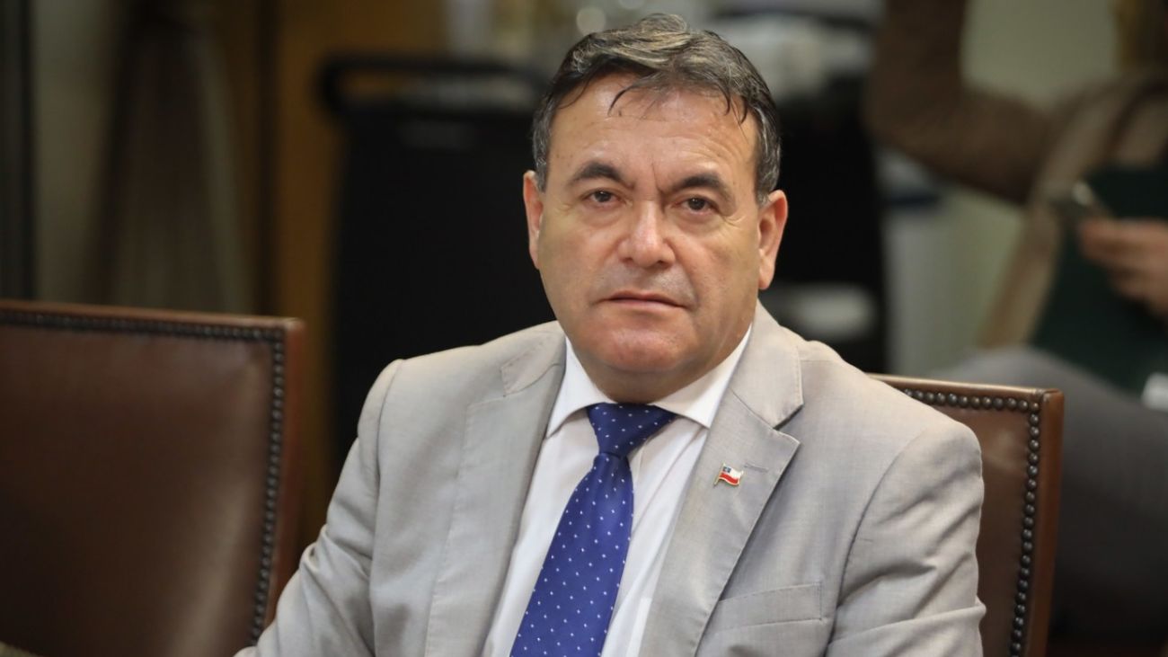 Diputado Beltrán en reposo tras accidente: evaluarán lesiones en Santiago Diputado Beltrán en reposo tras accidente: evaluarán lesiones en Santiago