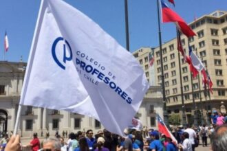 Docentes no iniciarán año escolar en Santiago por falta de pagos