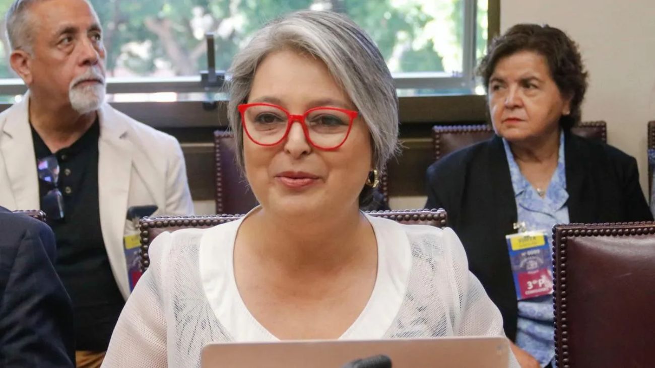 Jeannette Jara descarta candidatura presidencial luego de histórica aprobación reforma previsional Jeannette Jara descarta candidatura presidencial luego de histórica aprobación reforma previsional