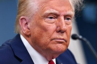 Donald Trump culpa a Obama y Biden por accidente aéreo en Washington