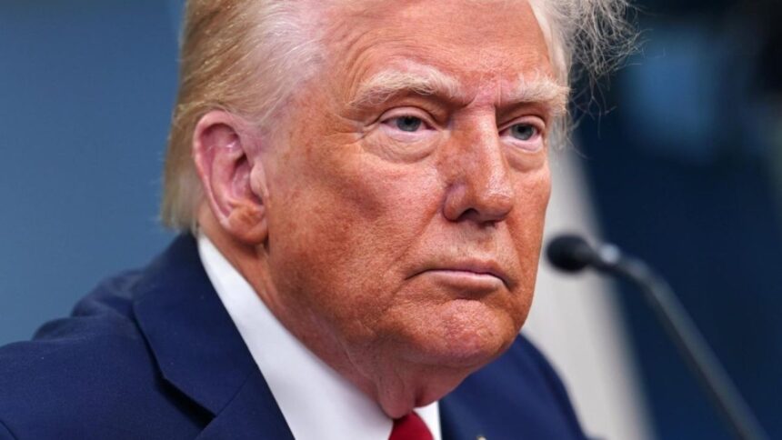 Donald Trump culpa a Obama y Biden por accidente aéreo en Washington