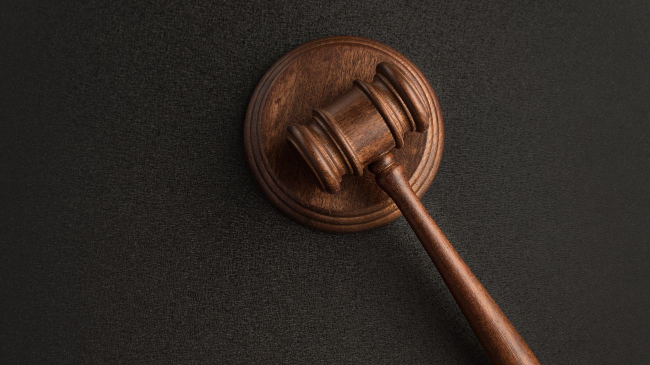 Formalizado por homicidio simple: conductor que embistió a grupo de amigos