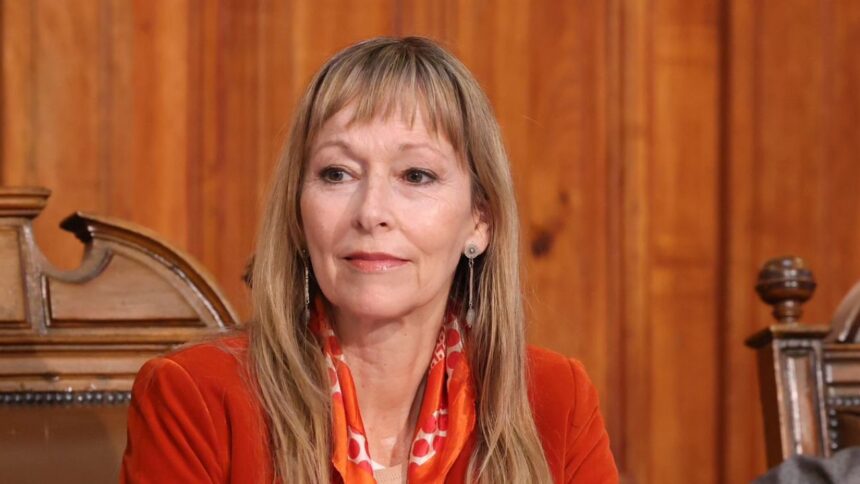 Ana María Gazmuri critica implementación del test de drogas obligatorio