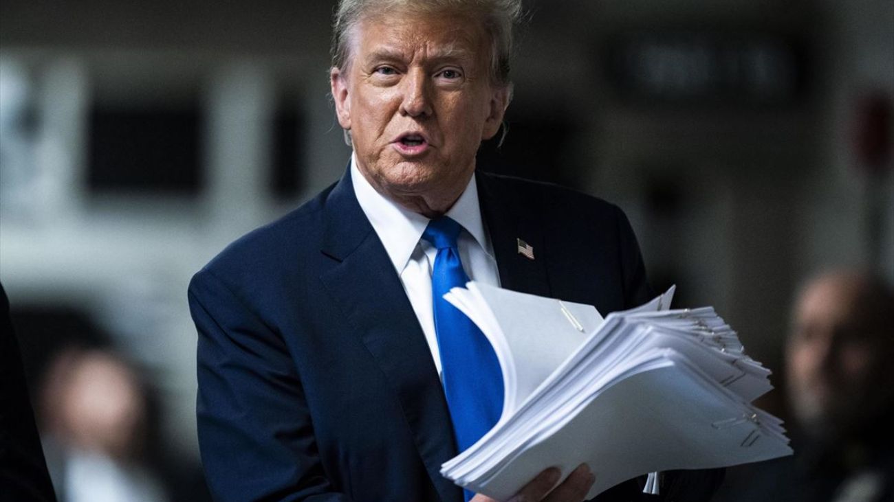 Trump anuncia aranceles a Canadá, México, China y la UE Trump anuncia aranceles a Canadá, México, China y la UE