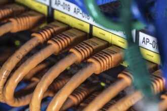 Pérdidas en tecnológicas de EE.UU. superan US$1,5 billones: Tesla cae un 37%