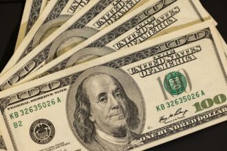 El dólar enfrenta una semana clave con incertidumbre y datos débiles