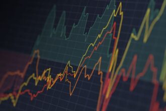 Crecimiento económico en Perú y evaluación de gravámenes en México