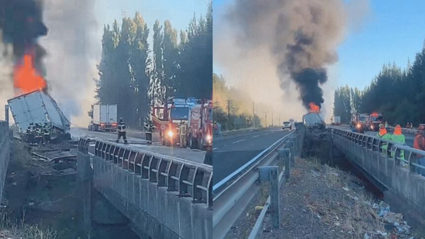 Camión se incendia en Ruta 5 Sur tras choque en Bío Bío
