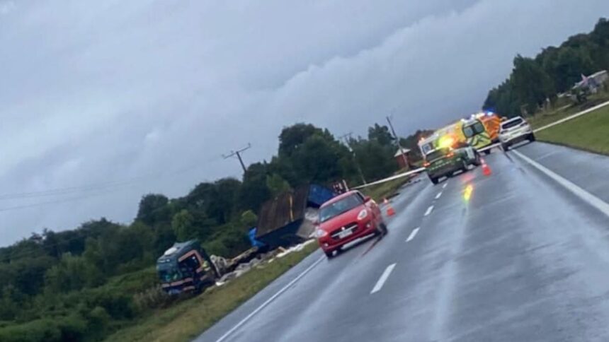 Accidente fatal en Dalcahue: tres víctimas tras colisión y incendio