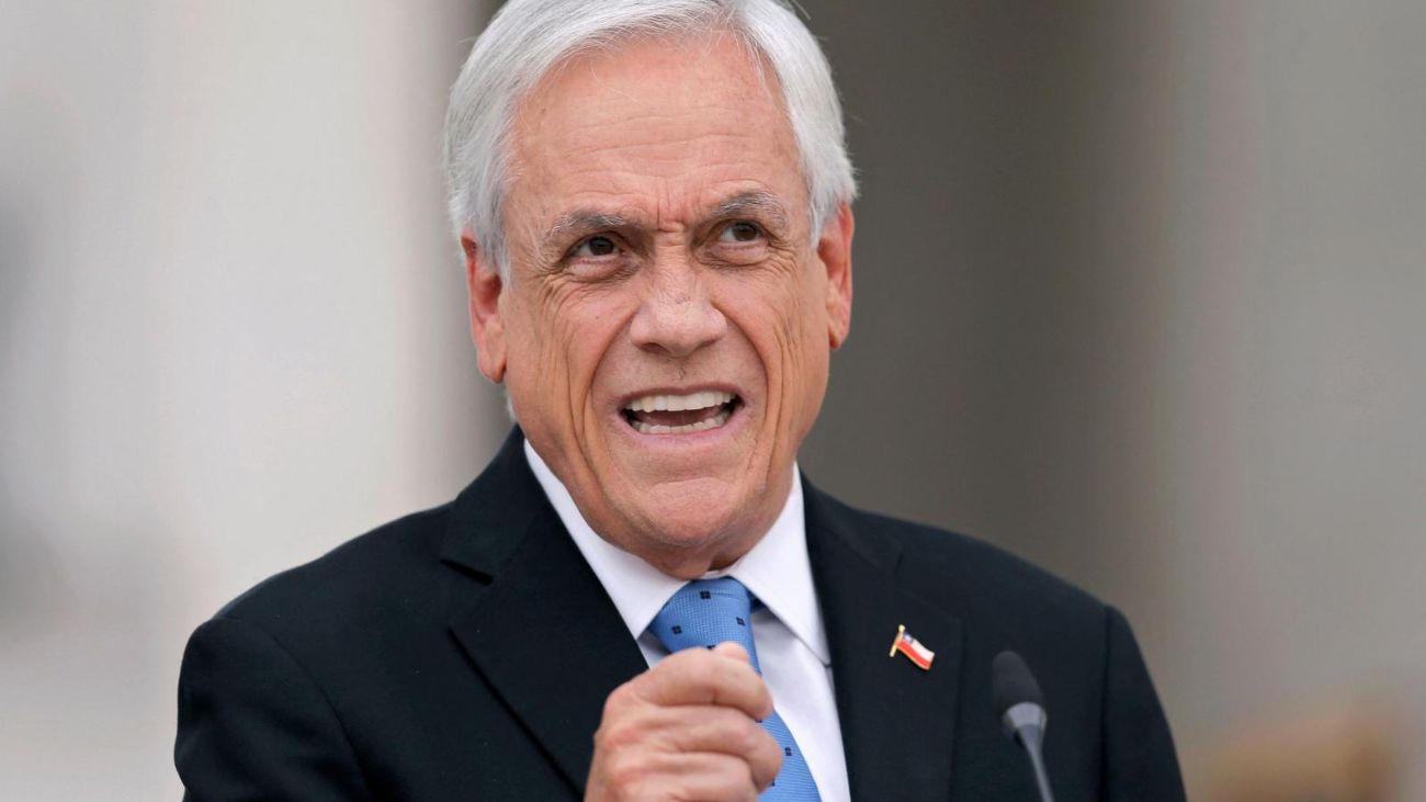 Sebastián Piñera: Su imagen alcanza máximo histórico según encuesta Plaza Pública Sebastián Piñera: Su imagen alcanza máximo histórico según encuesta Plaza Pública