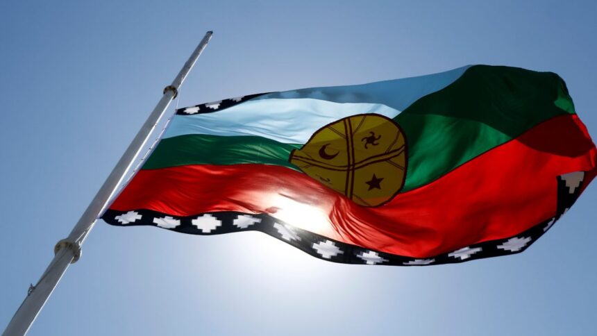 Debate por asignatura de Pueblos Originarios: obligatoria en colegios chilenos