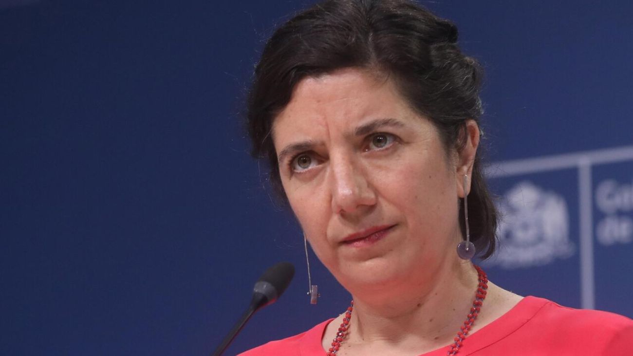 Desafío de reconstrucción en Valparaíso tras megaincendios: Ministra Etcheverry reconoce críticas Desafío de reconstrucción en Valparaíso tras megaincendios: Ministra Etcheverry reconoce críticas