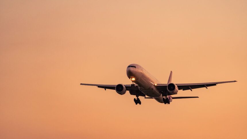 Retraso de siete horas: Pasajeros indignados por vuelo 226 de Latam