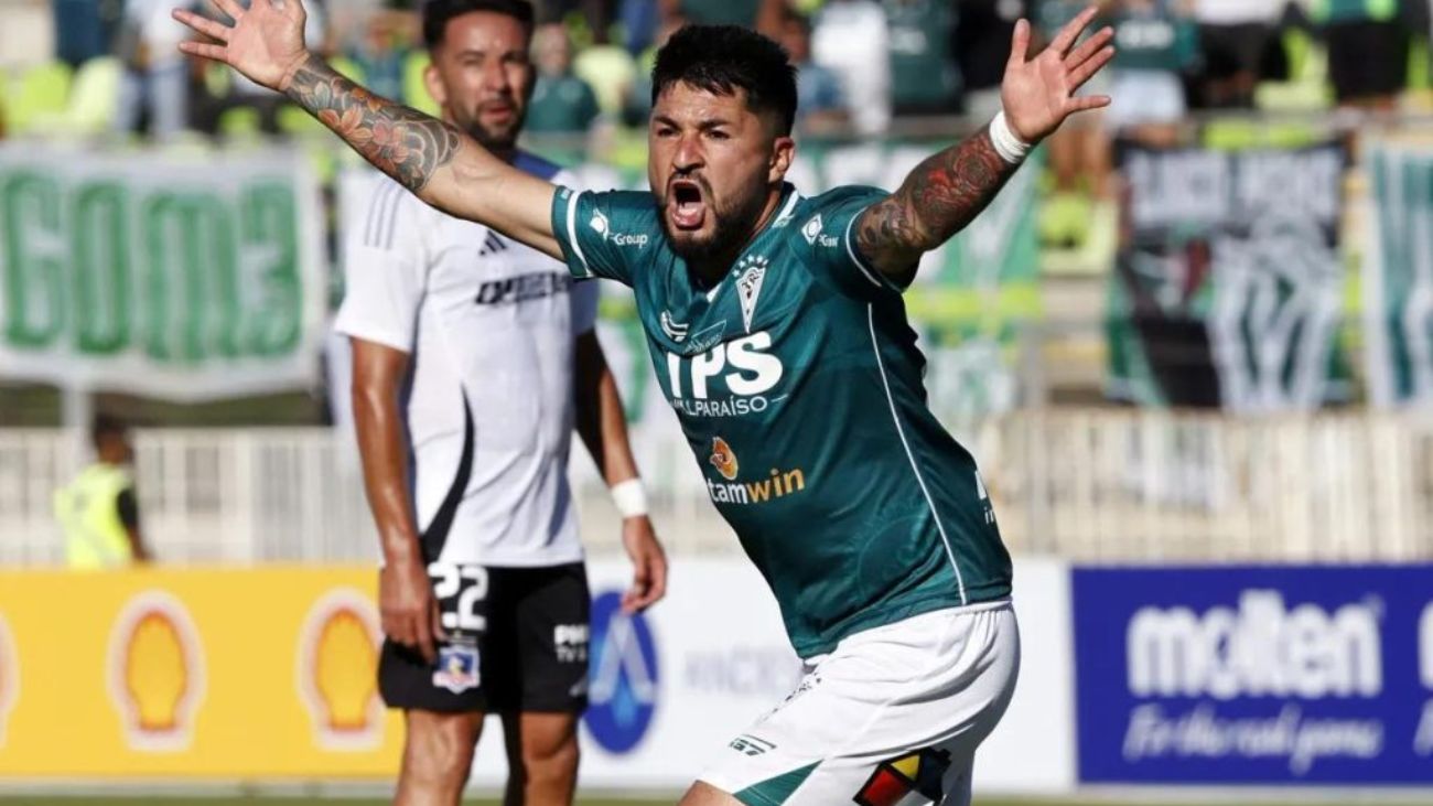 Santiago Wanderers vence a Colo Colo 1-0 en debut de Copa Chile Santiago Wanderers vence a Colo Colo 1-0 en debut de Copa Chile