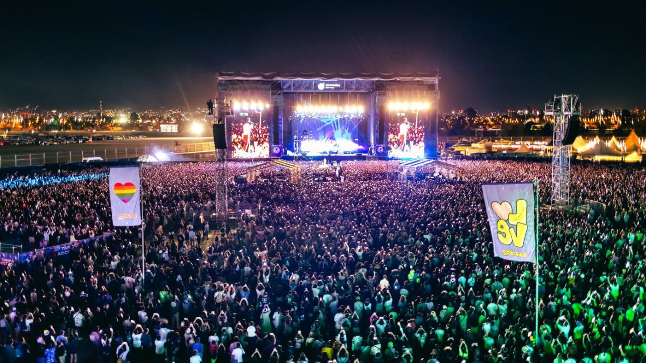 Lollapalooza Chile revela artistas y horarios de su esperado evento musical Lollapalooza Chile revela artistas y horarios de su esperado evento musical