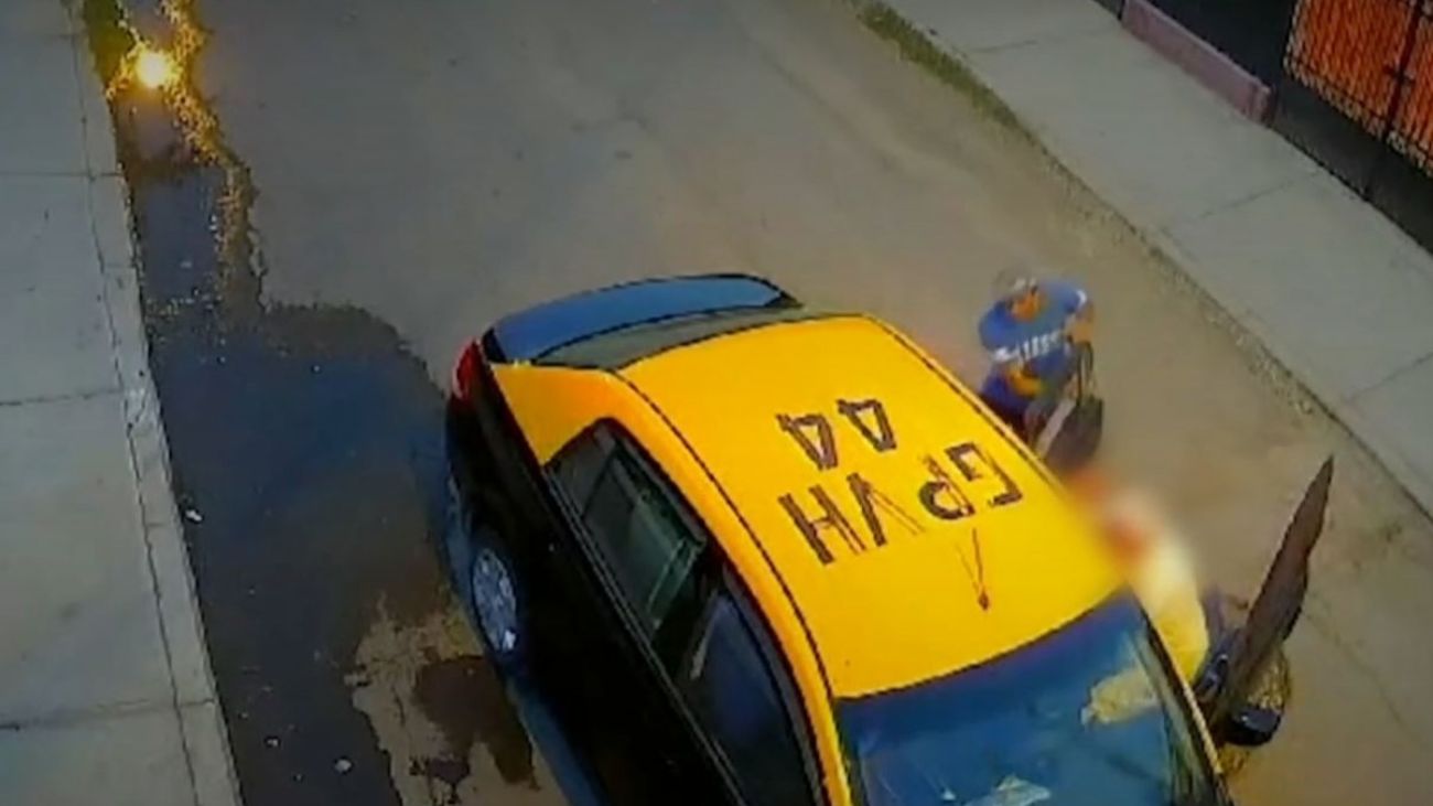 Violento asalto a taxista en La Granja: delincuentes se llevan su auto Violento asalto a taxista en La Granja: delincuentes se llevan su auto