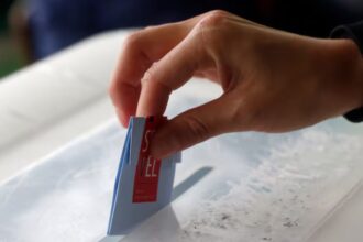 Debate crucial: voto de extranjeros en elecciones locales y nacionales