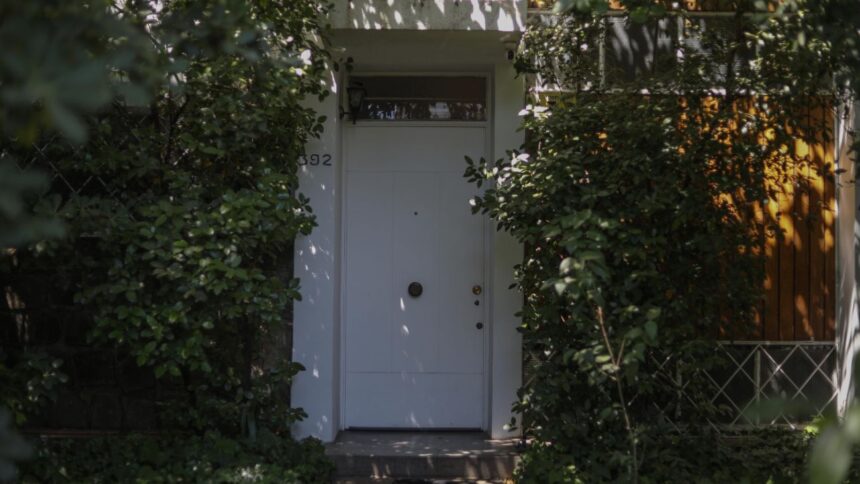 Correo revelador: conflicto de interés en compra de casa Allende