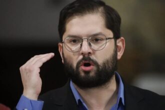 Presidente Gabriel Boric instado a someterse al test de drogas