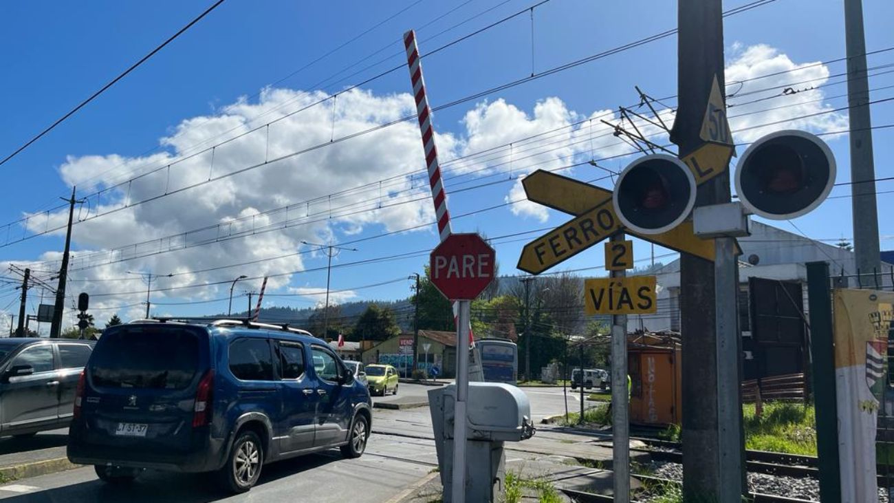Comienzan trabajos de soterramiento en cruce Santa Sofía para mejorar tránsito Comienzan trabajos de soterramiento en cruce Santa Sofía para mejorar tránsito