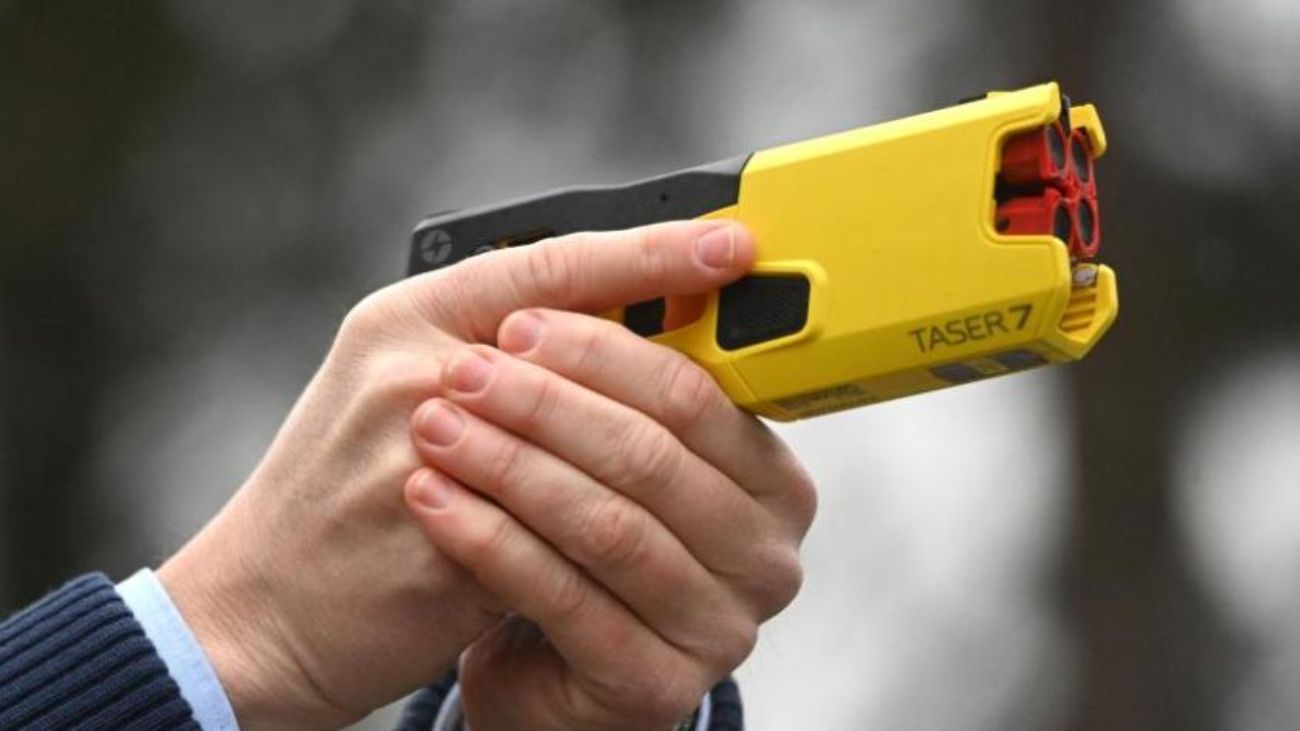 Subsecretaria descarta pistolas taser en funcionarios municipales por seguridad Subsecretaria descarta pistolas taser en funcionarios municipales por seguridad