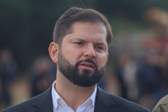 Presidente Gabriel Boric aún sin responder a preguntas clave de la CEI