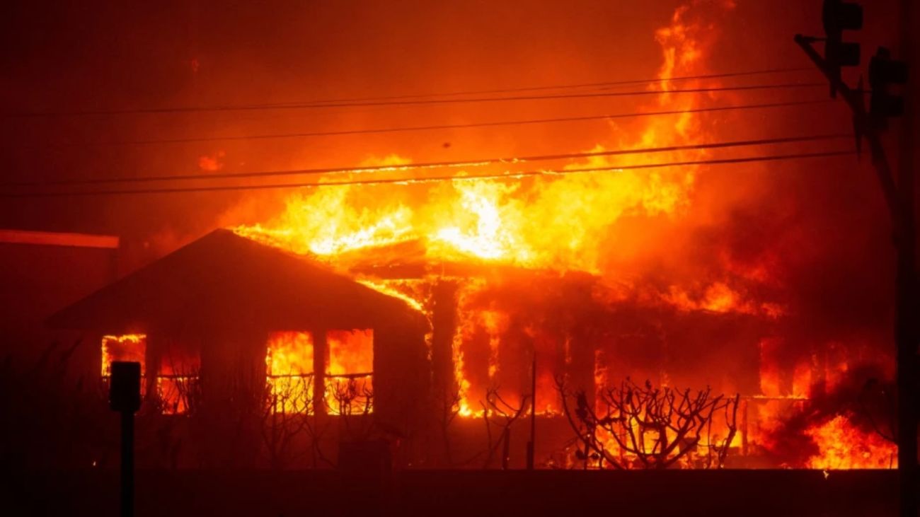 Investigación revela posible vínculo de banda chilena en incendios de Los Ángeles Investigación revela posible vínculo de banda chilena en incendios de Los Ángeles