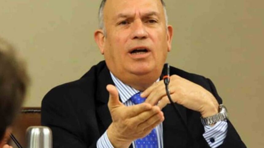 Desinformación en la política: El peligro de compartir información falsa