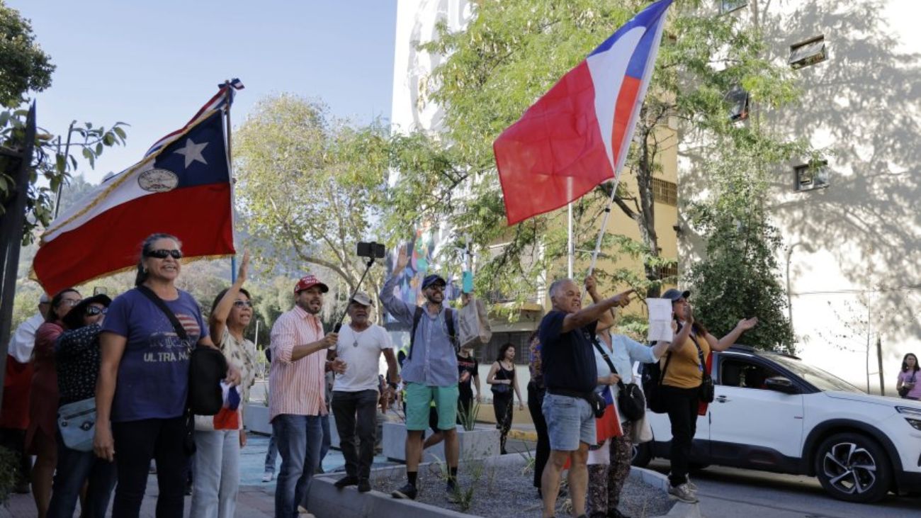 Protestas y críticas en misa conmemorativa del expresidente Sebastián Piñera Protestas y críticas en misa conmemorativa del expresidente Sebastián Piñera