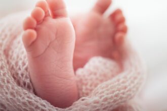 Investigan posibles maltratos al bebé de dos meses en Hospital Regional