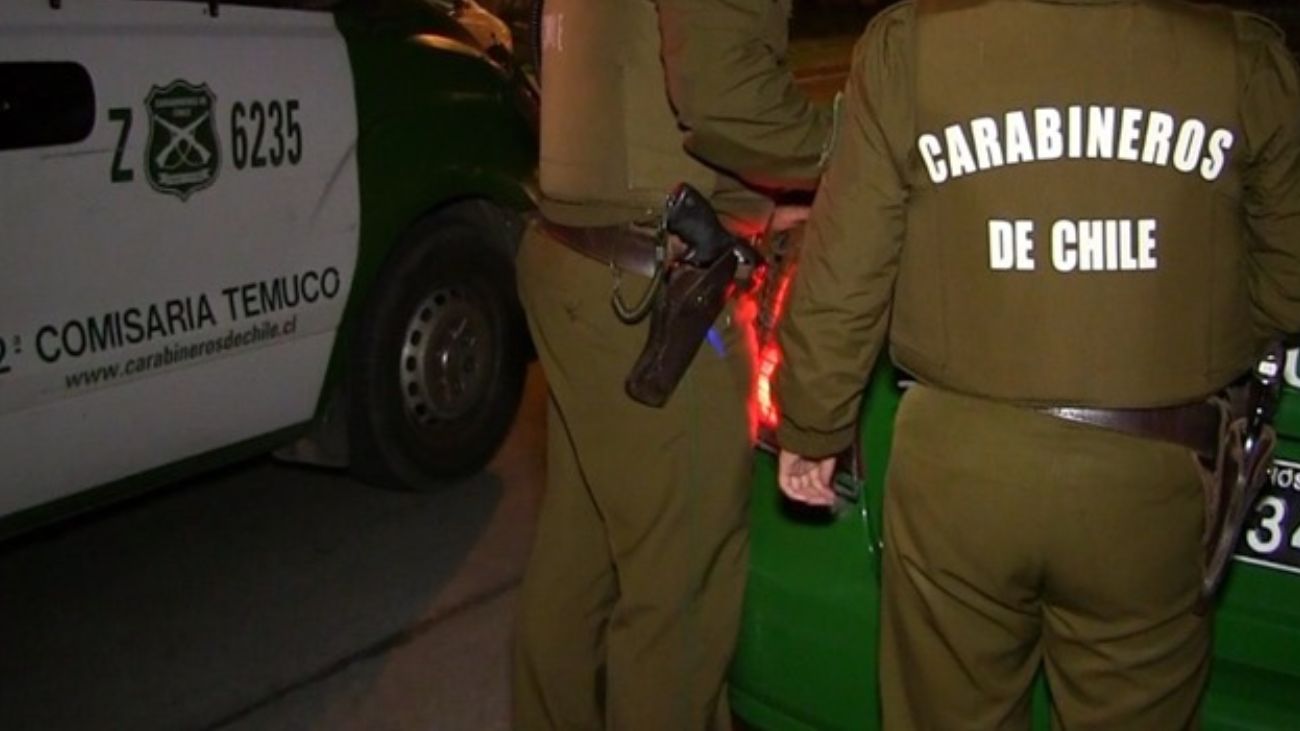 Carabineros detienen a conductores ebrios en Costanera Sur, Cerro Navia Carabineros detienen a conductores ebrios en Costanera Sur, Cerro Navia