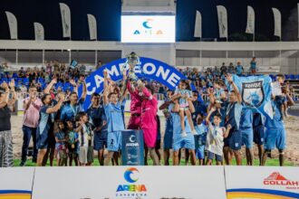 Deportes Iquique se corona campeón en torneo internacional de fútbol playa en Arena Cavancha