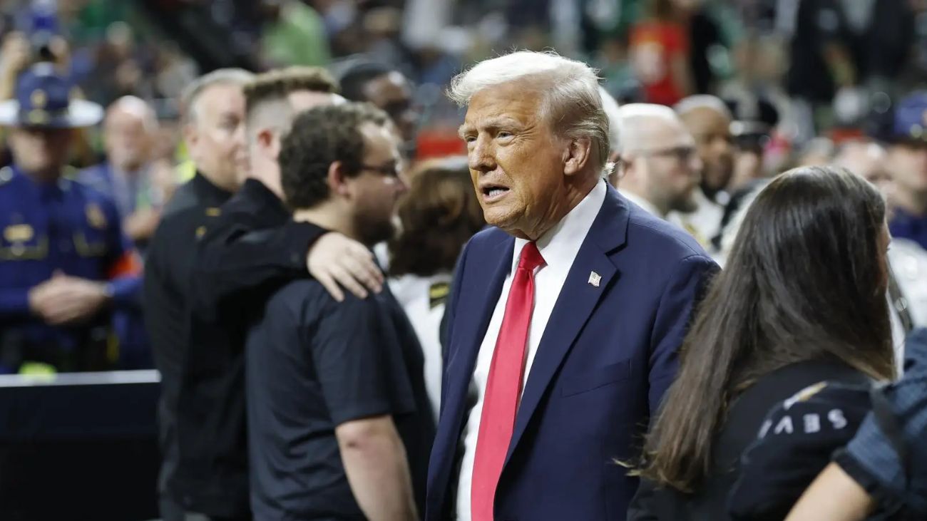 Trump marca historia al asistir al Super Bowl ¿Qué significa esto?