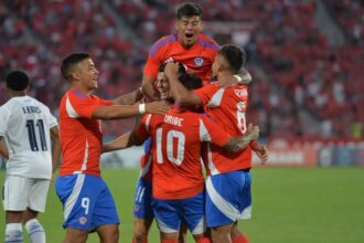 Chile arrasa a Panamá con un 6-1 en su debut sobresaliente