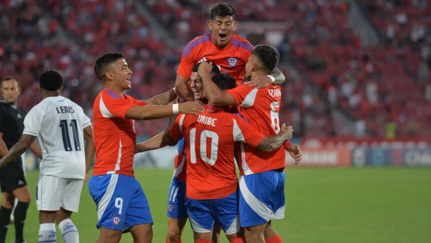 Chile arrasa a Panamá con un 6-1 en su debut sobresaliente