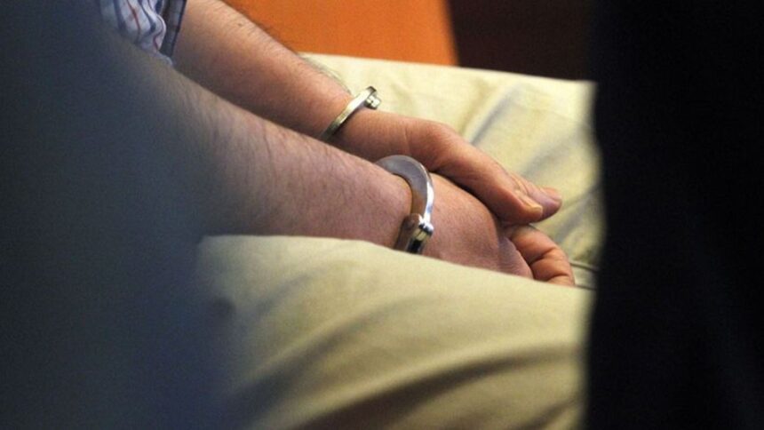 Hombre de 24 años en prisión preventiva por parricidio en Quilpué