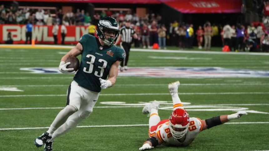Philadelphia Eagles arrasan a los Kansas City Chiefs en histórico Super Bowl