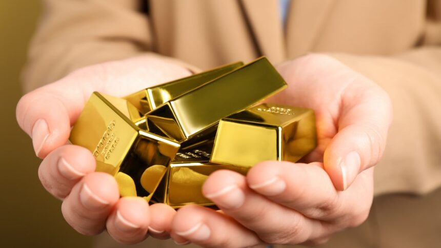 El oro alcanza su máximo histórico con un valor de $2,918.00 por onza