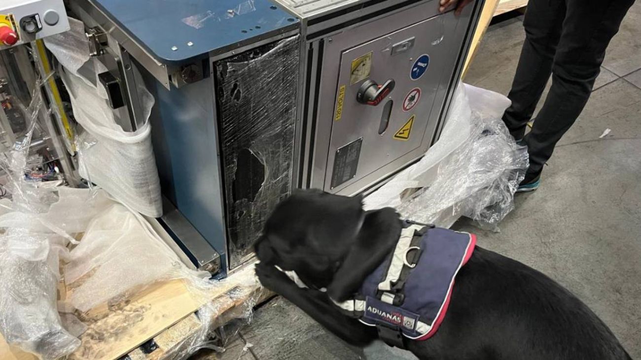 Desarticulan organización criminal y decomisan metanfetamina en Aeropuerto de Santiago