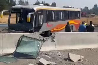 Choque fatal entre bus y vehículo deja tres fallecidos en Ruta Q-180