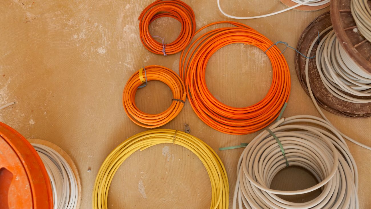 Alerta del Sernac: Cordones eléctricos DRL sin certificación en Chile Alerta del Sernac: Cordones eléctricos DRL sin certificación en Chile