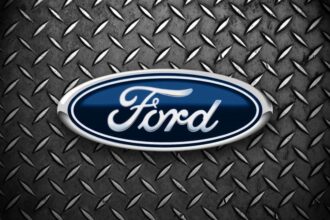 Ford replantea estrategia con coches eléctricos más pequeños y rentables