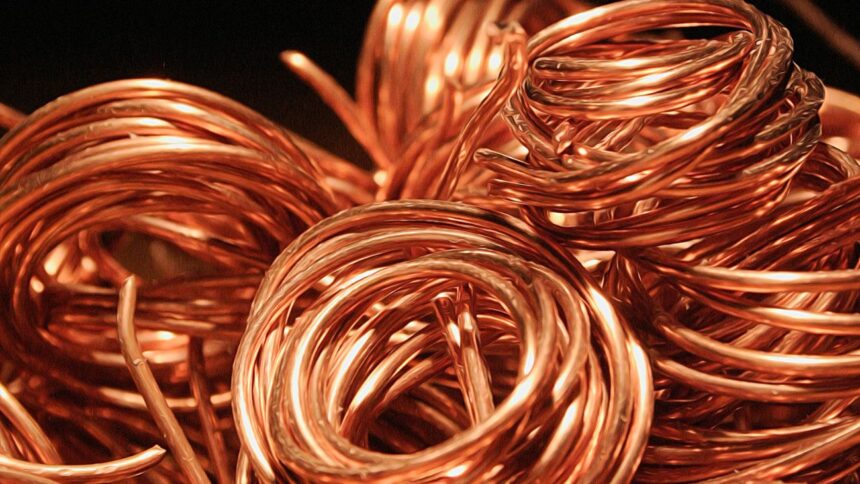 Capstone Copper proyecta producir 220,000 a 255,000 toneladas de cobre en 2025