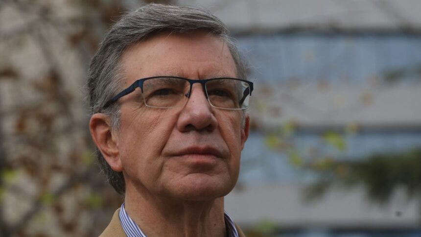 Joaquín Lavín pide justicia para Cathy Barriga en prisión preventiva