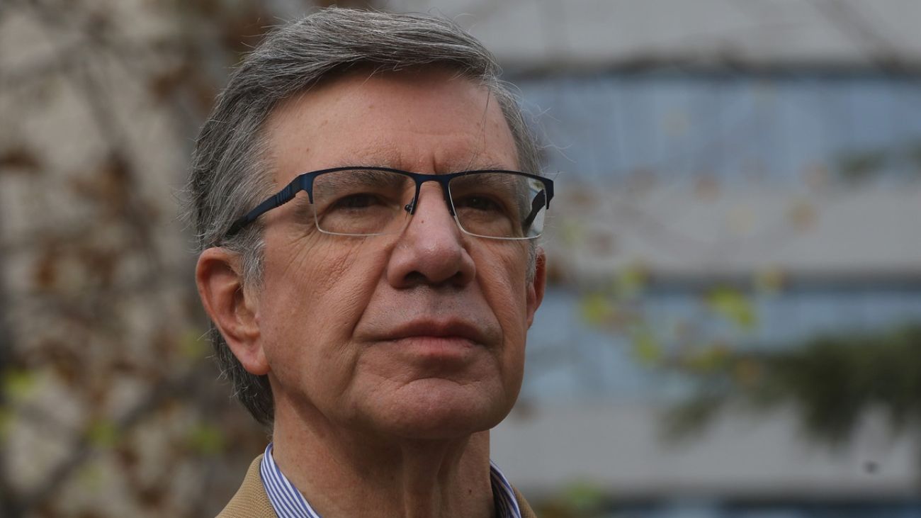 Joaquín Lavín pide justicia para Cathy Barriga en prisión preventiva