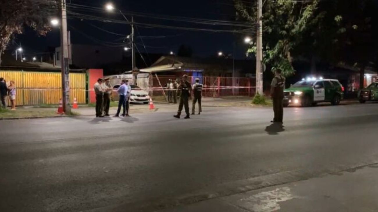 Mujer herida en Macul durante fiscalización vehicular, detenidos tres jóvenes Mujer herida en Macul durante fiscalización vehicular, detenidos tres jóvenes